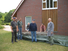Die Bhne, regensicher verpackt