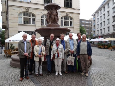 am Brunnen vor dem Tore